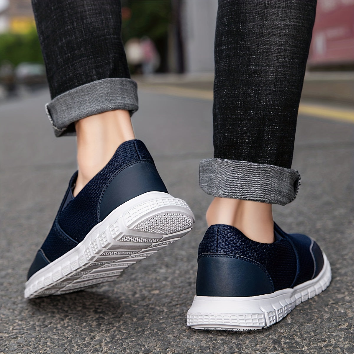 Men's Lightweight Slip On Casual Shoes For Traveling Jogging