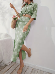 Coconut Tree Print 2pc Set Cropped Shirt & Split Skirt