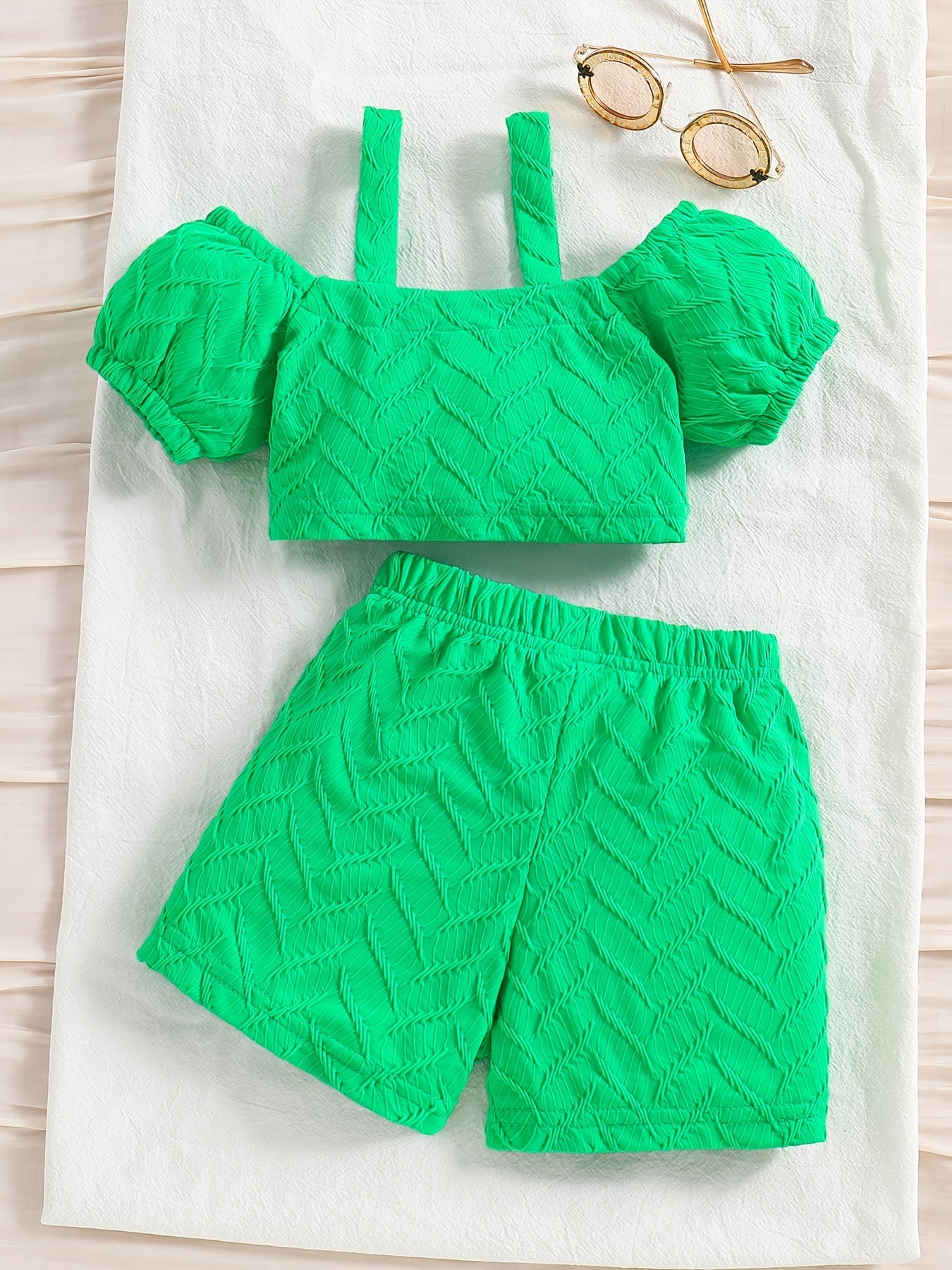 2pcs Toddler Girls Chevron Textured Crop Top & Shorts Set