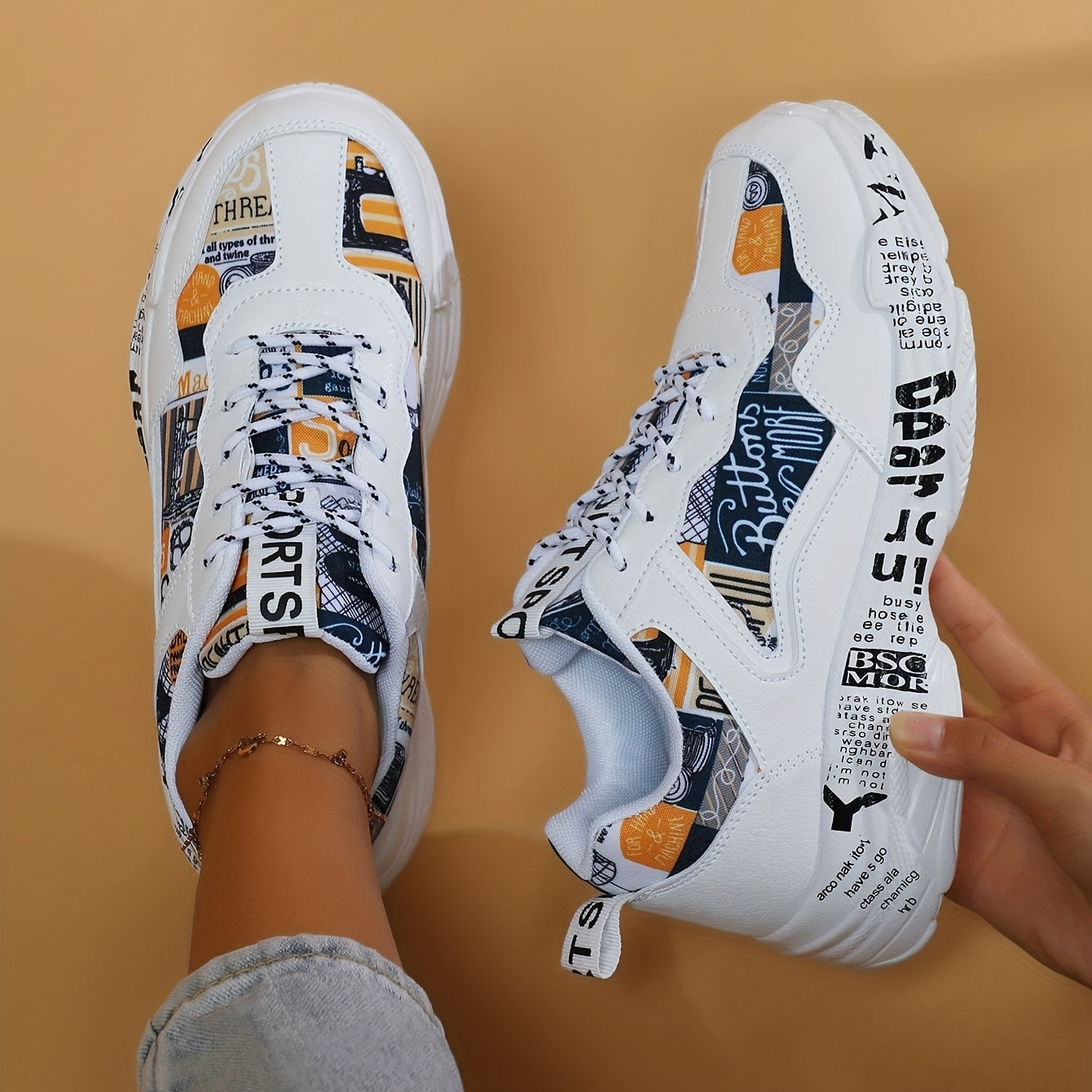 Retro Letter Print Skate Shoes Lace Up Thick Sole Casual Sneakers