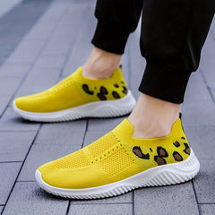 Men's Leopard Print Slip-On Athletic Shoes Lightweight & Breathable Loafer Shoes