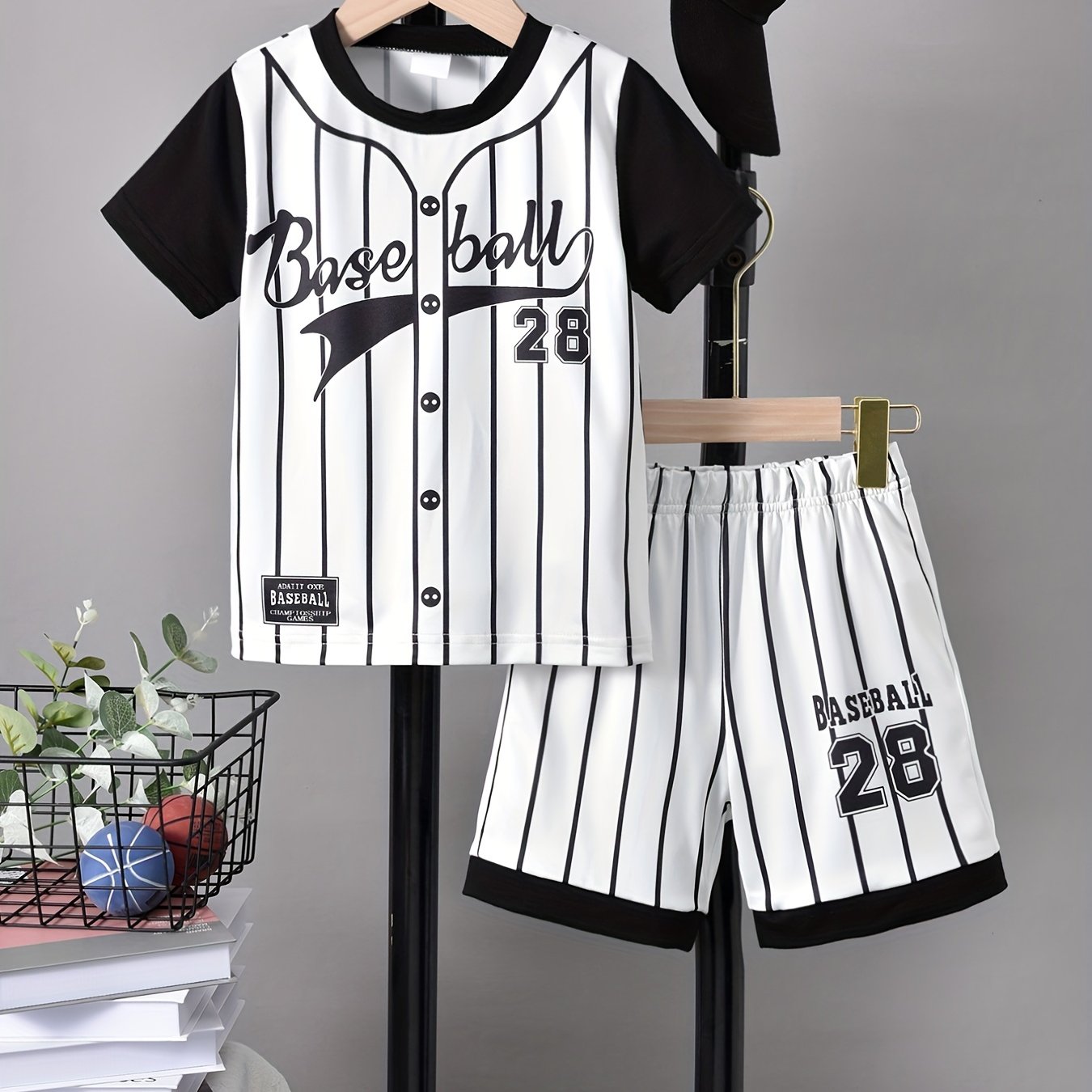 2pcs Boys Teen Casual Striped Baseball T shirt & Shorts Set