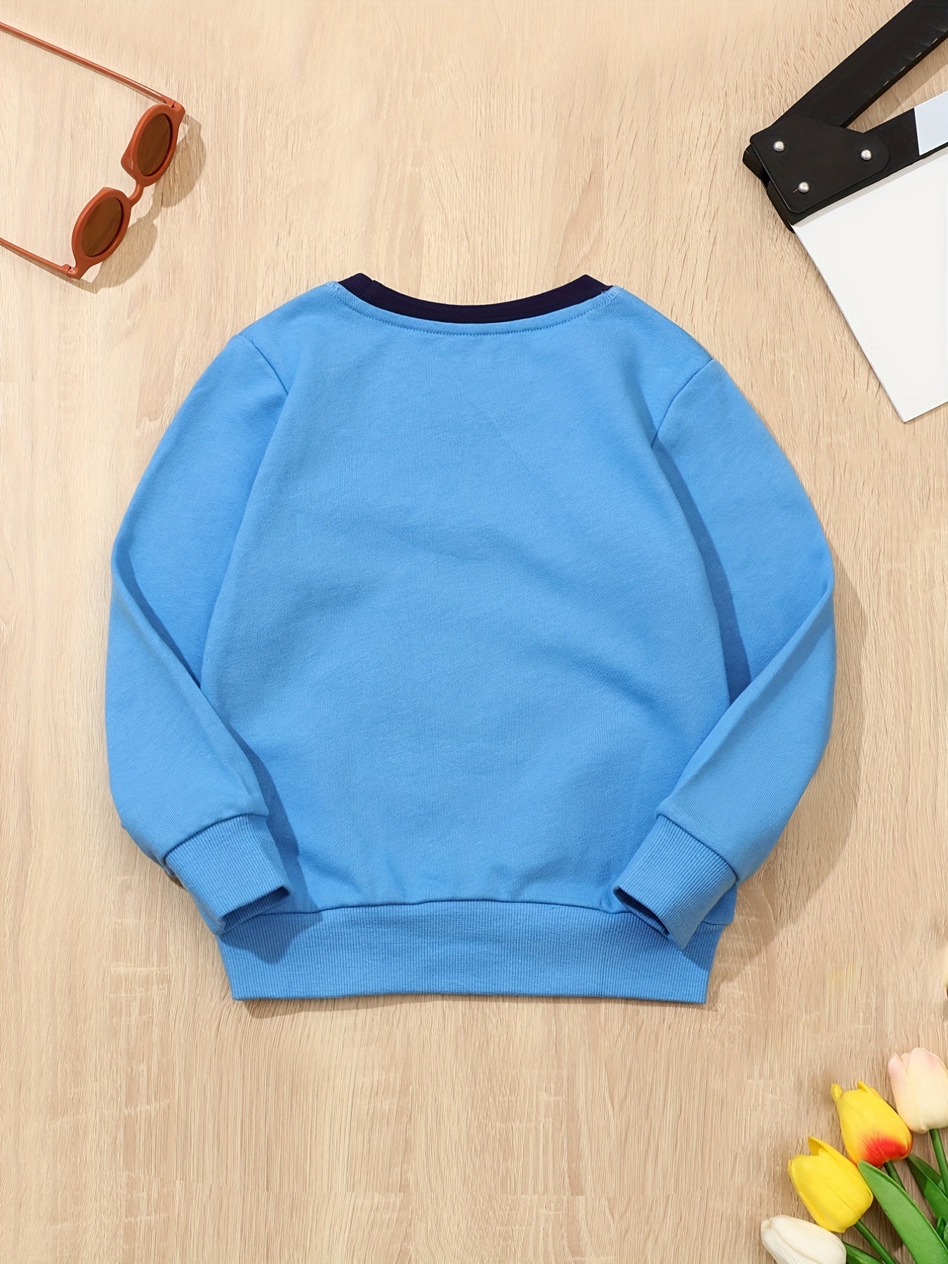 Boy's Cartoon Shark Graphic Sweatshirt for Fall Winter