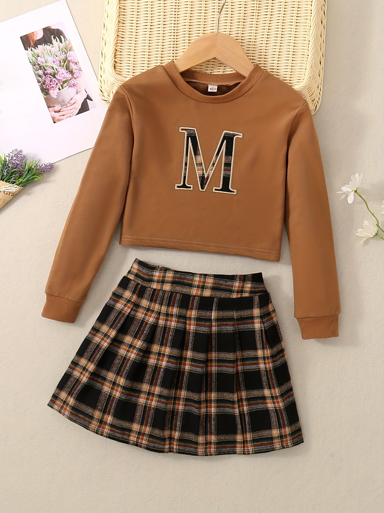 2pcs Letter Plaid Print Top & Skirt Set