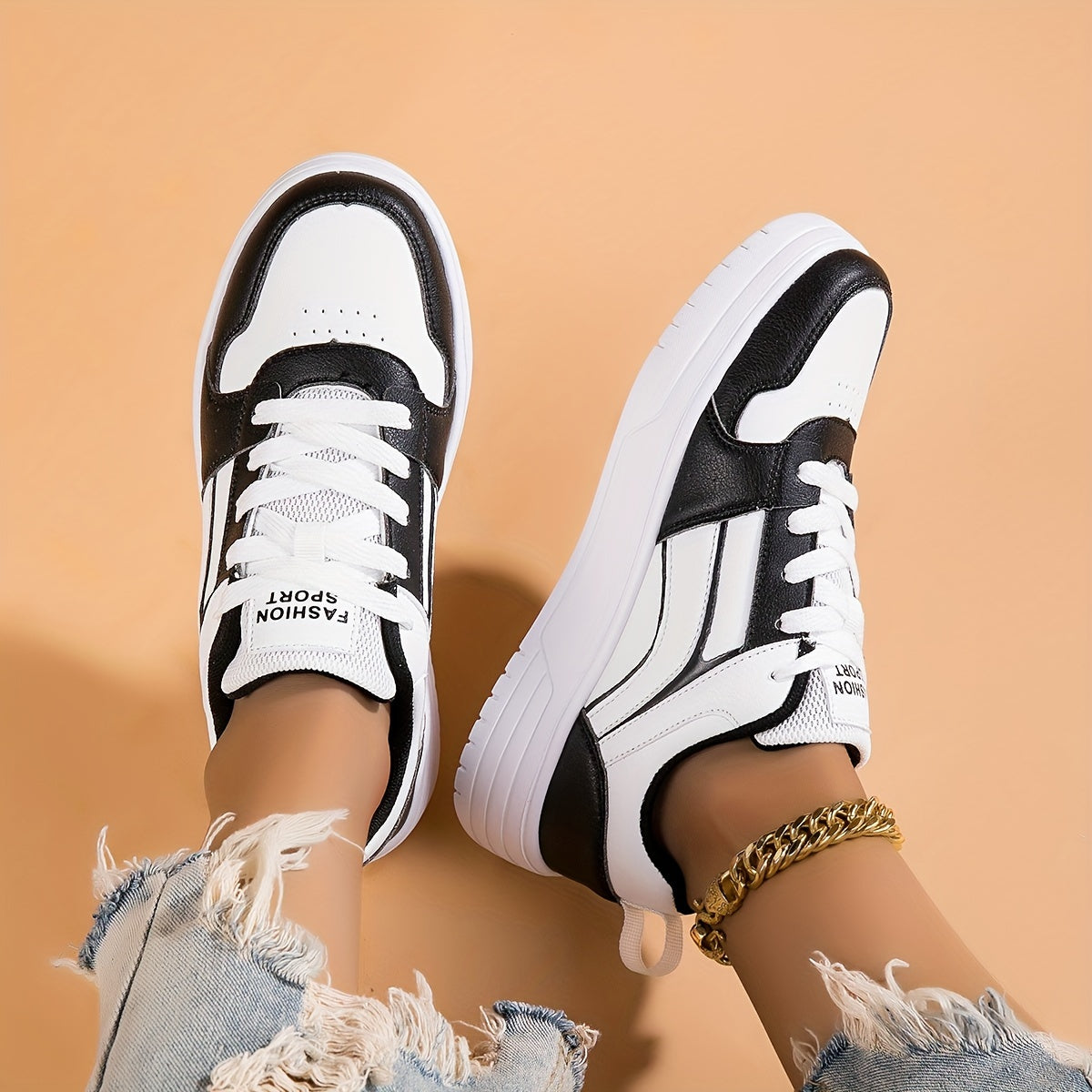 Women's Sporty Skate Shoes Low Thick Bottom Casual Sneakers Lightweight