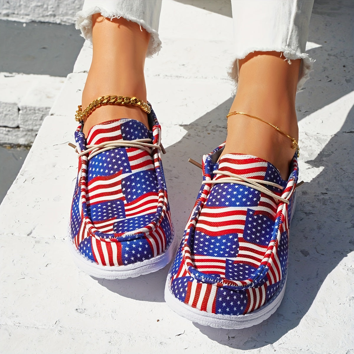 Women's Flag Print Canvas Shoes Lace Up Outdoor Sneakers Lightweight