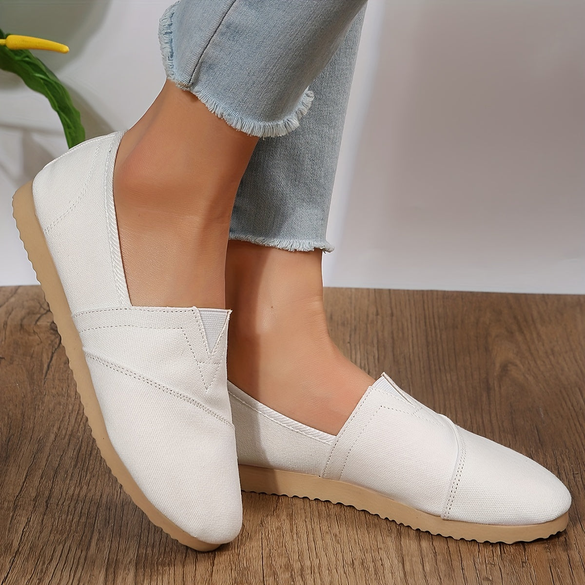Women's Canvas Slip On Flat Shoes Lightweight & Comfortable