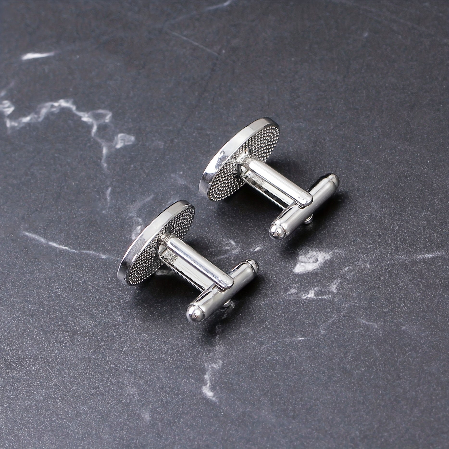 2pcs Men's Letter Pattern Groom Cufflinks Buttons