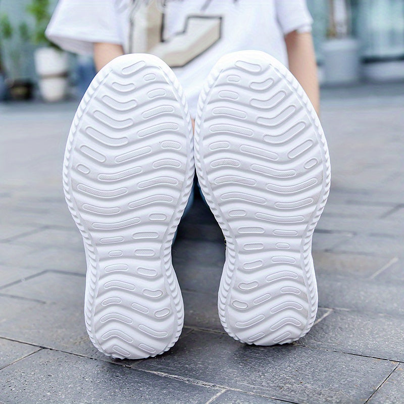 Men's Lightweight Slip On Casual Shoes For Traveling Jogging
