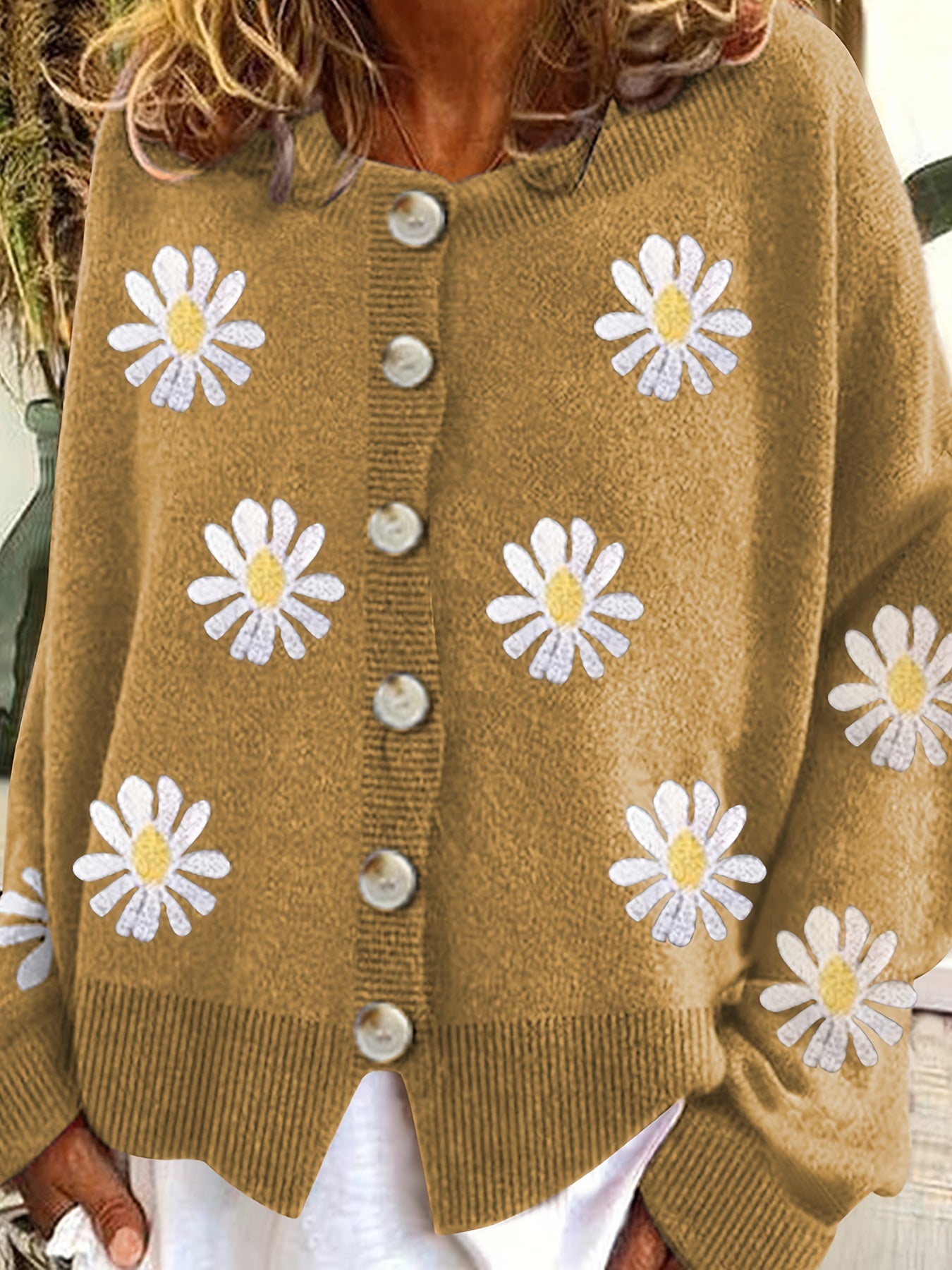 Floral Embroidery Cardigan Women's Round Neck Sweater