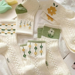 5 Pairs Autumn Winter Flower Pattern Socks