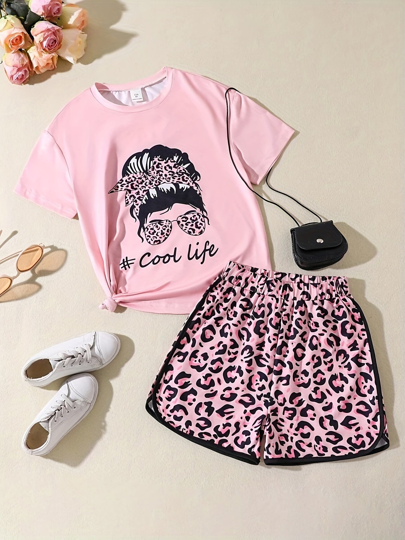 2pcs Toddler Girls Figure & Letter T-Shirts & Leopard Shorts Set