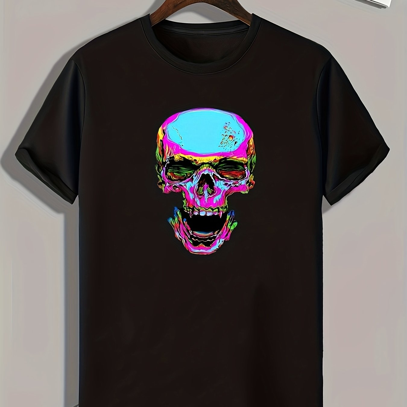 Glitch Skull Print Men's Comfy T-shirt for Outdoor Summer