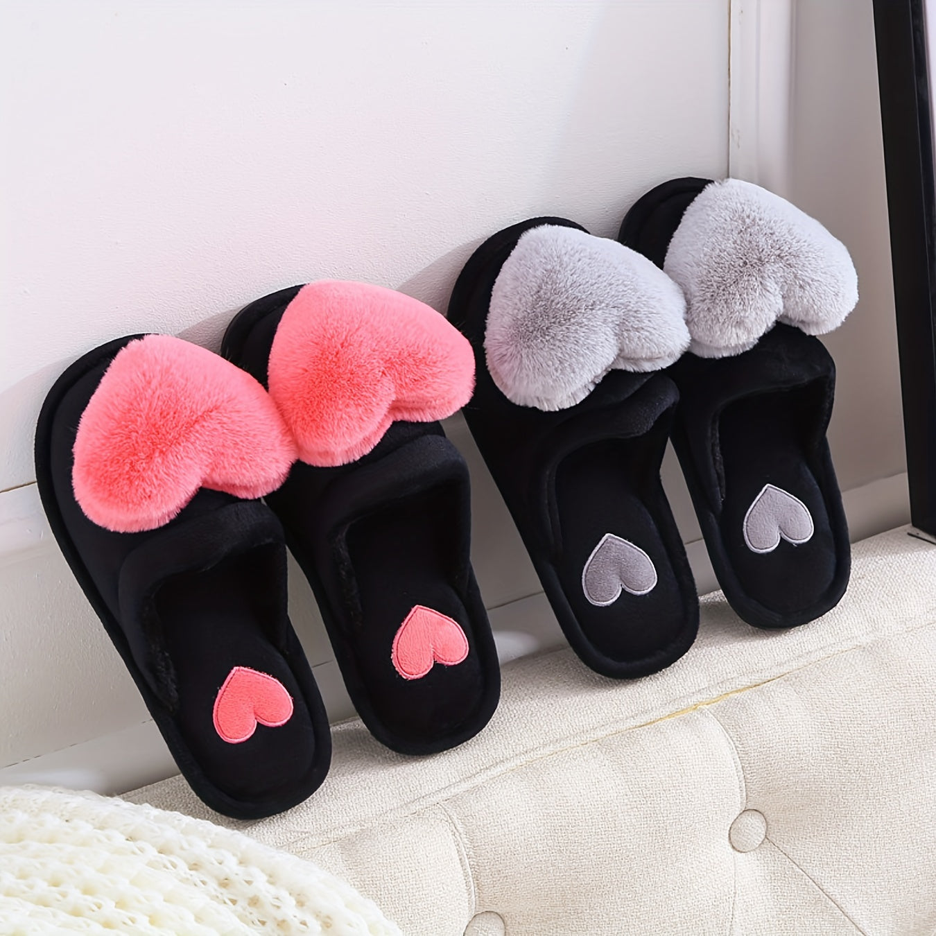 Women's Heart Decor Slippers Closed Toe Slip On Shoes Warm Winter