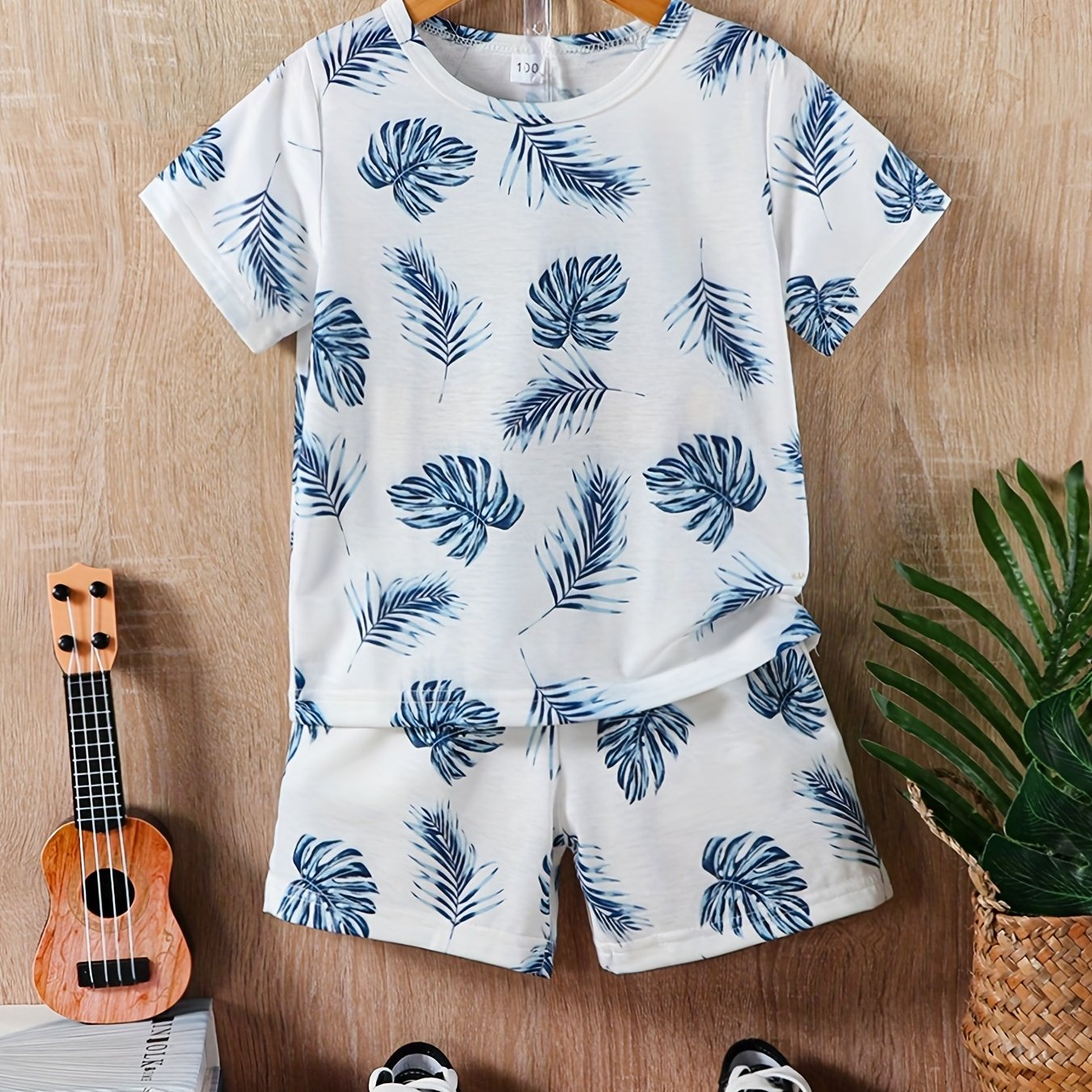 Boys Leaves Print T Shirt And Shorts Set