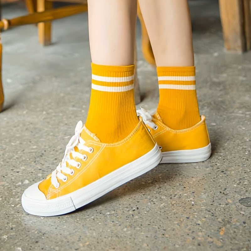 2 Pairs Striped Trim Short Socks Women's Stocking