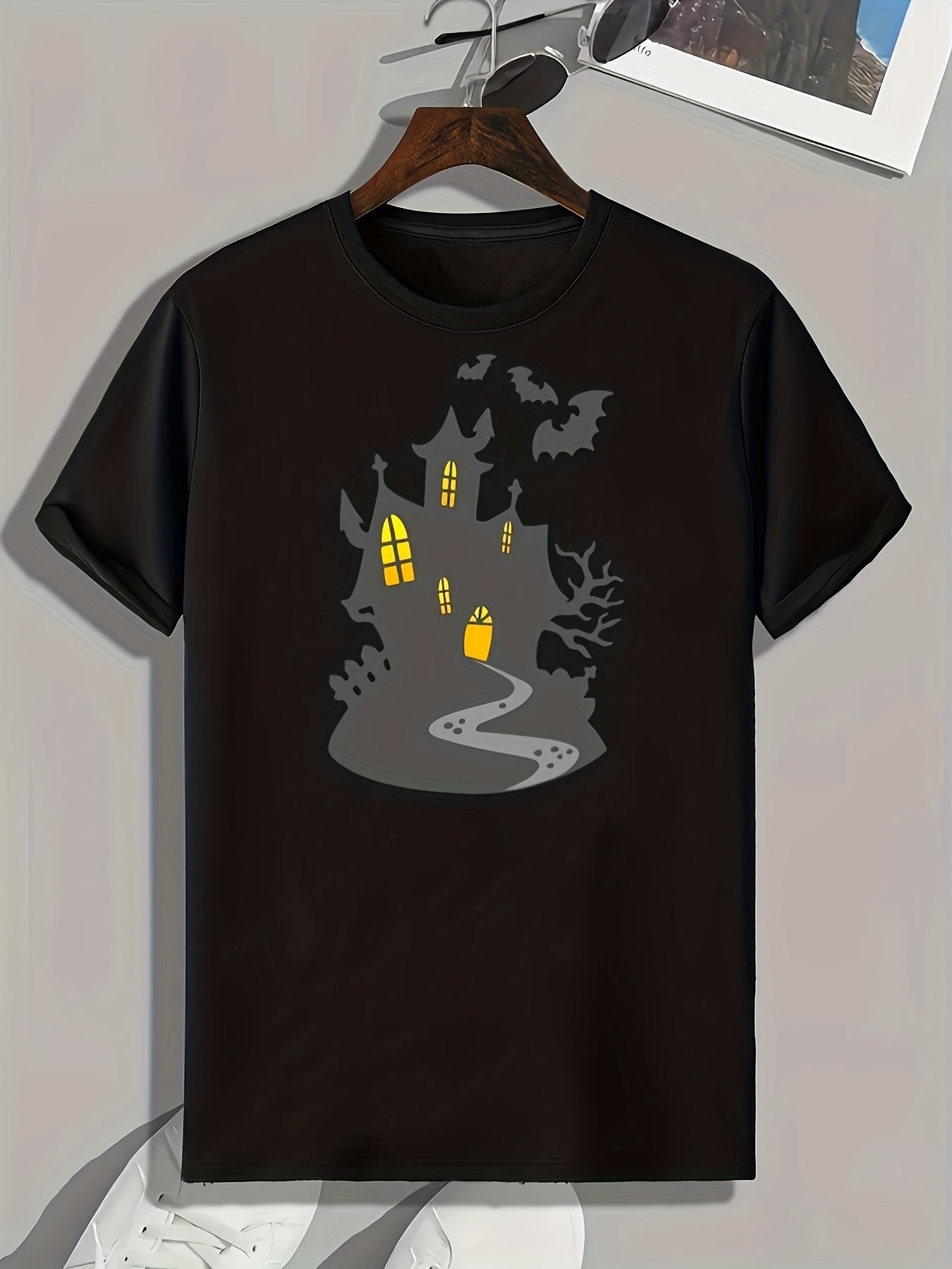 Halloween House Print Men's Tee for Summer