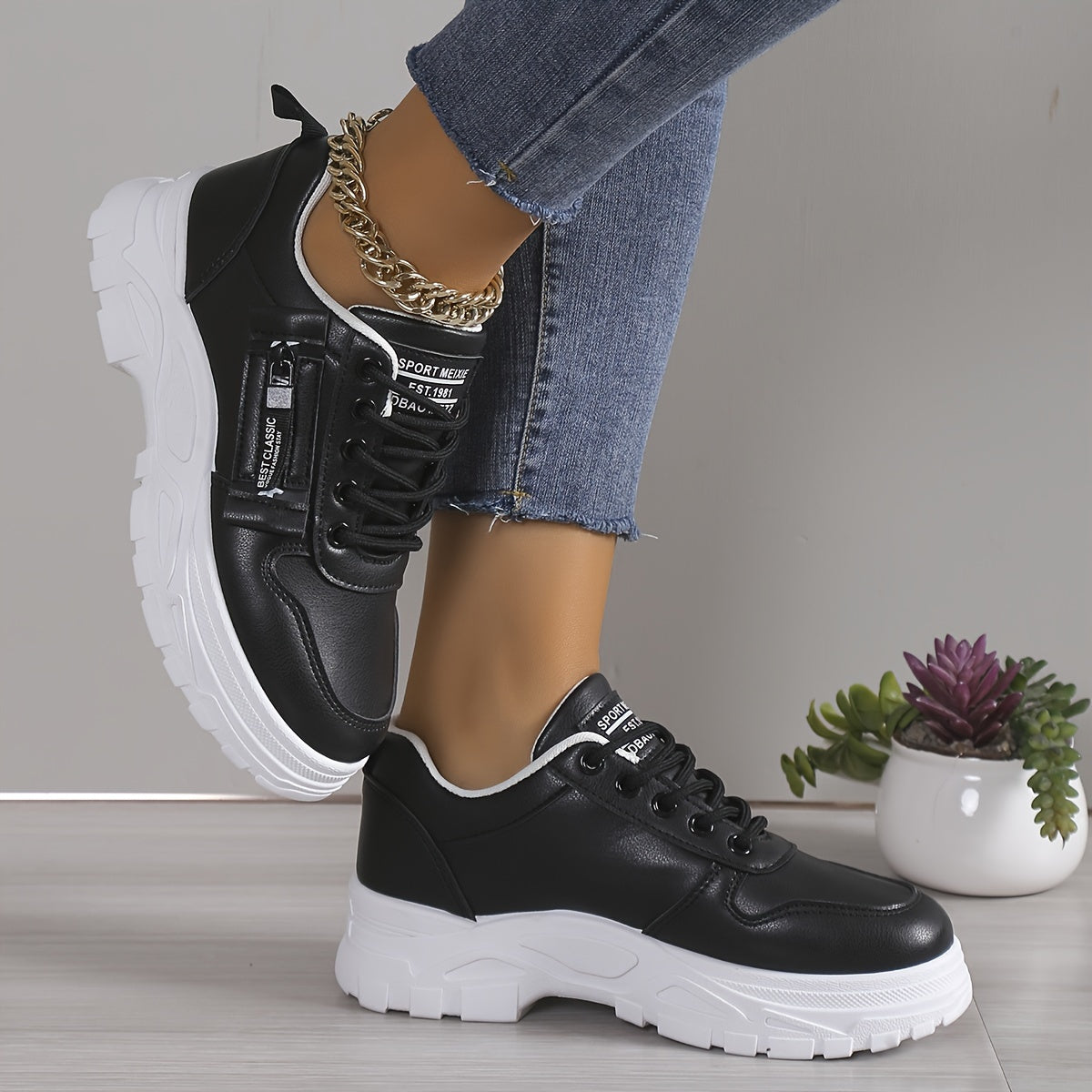 Letter Graphic Chunky Sneakers Lace-up Platform Shoes