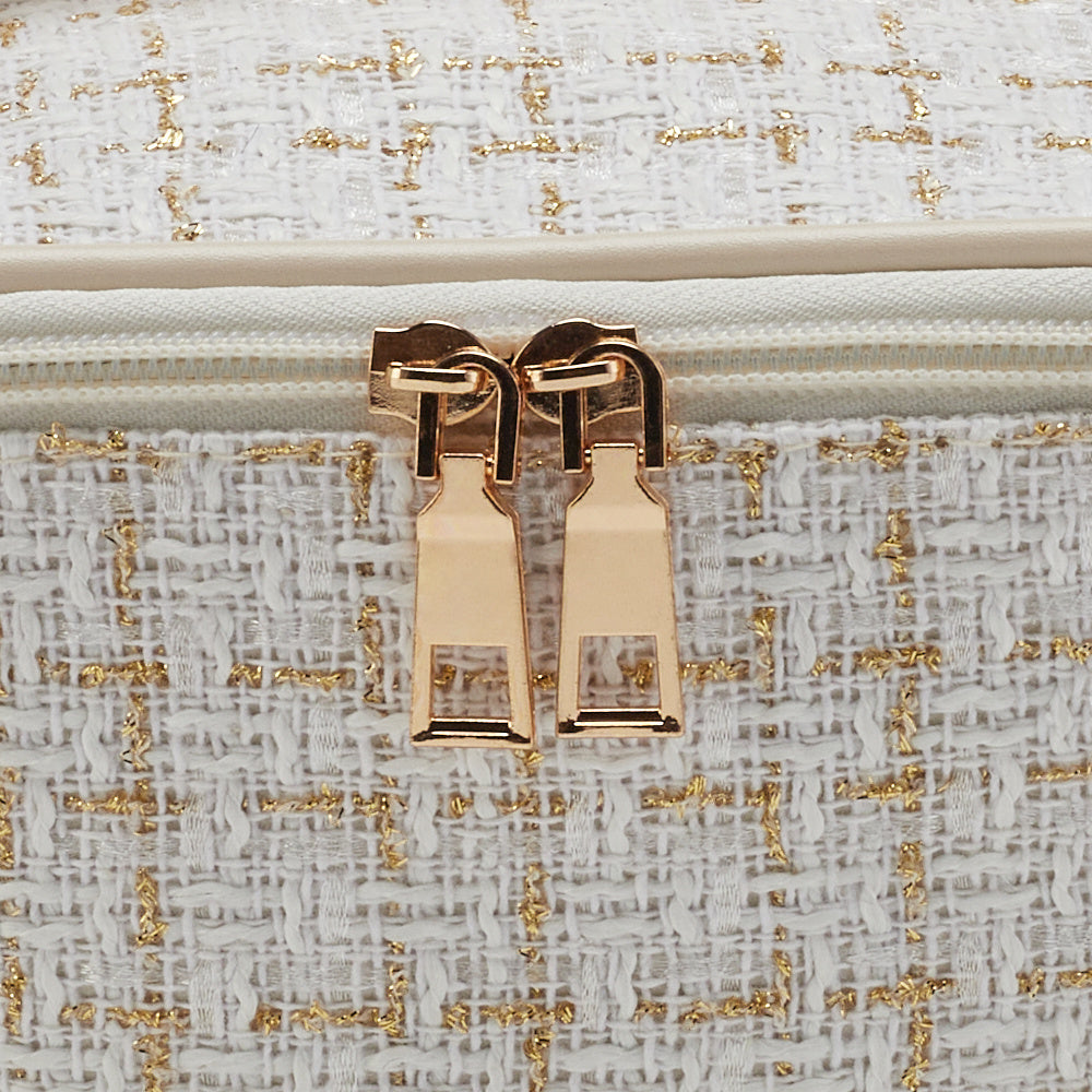 img_5566879