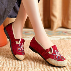 Women's Embroidered Slip-On Walking Shoes Lightweight Low Top