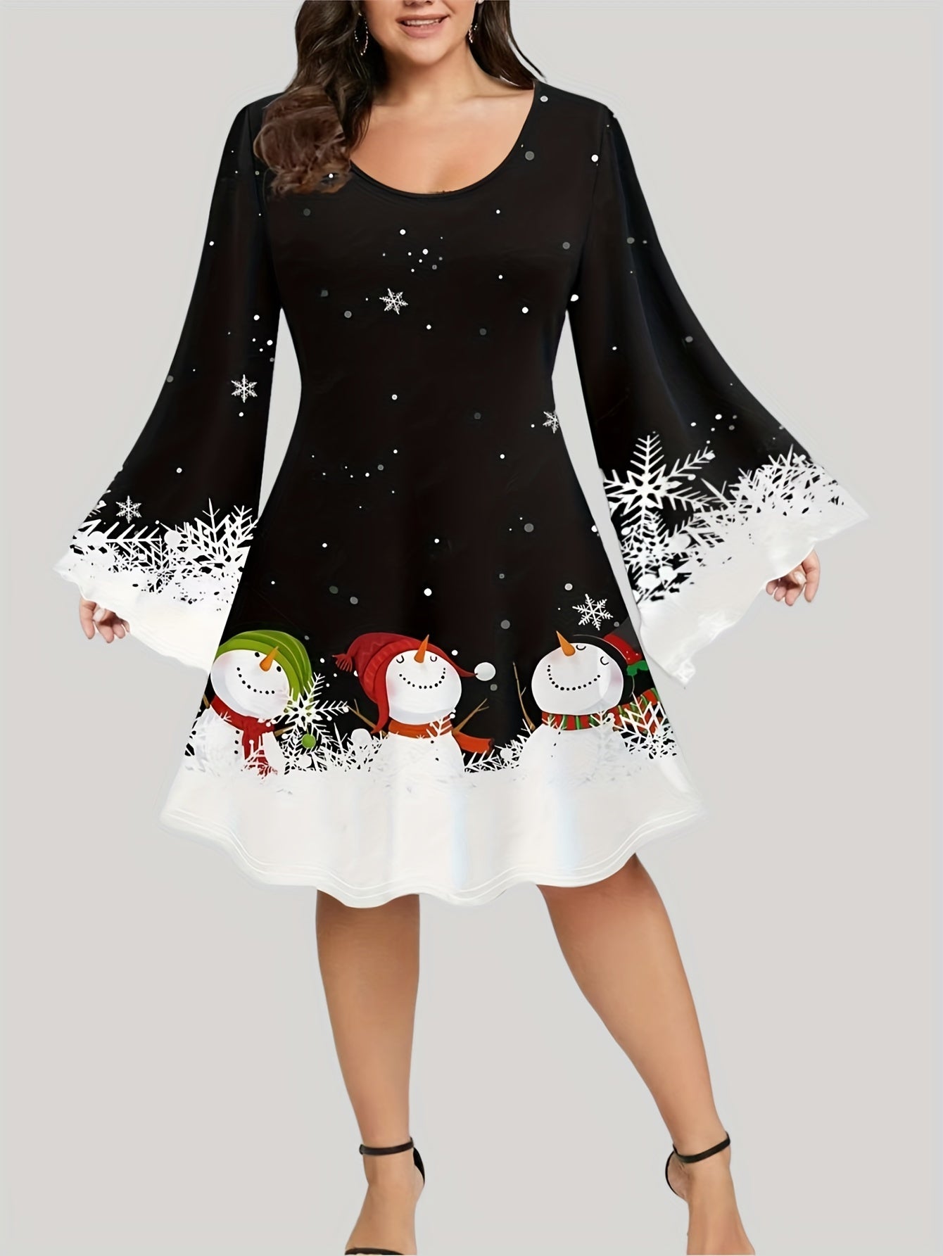 Plus Snowman Print Bell Sleeve Round Neck Dress