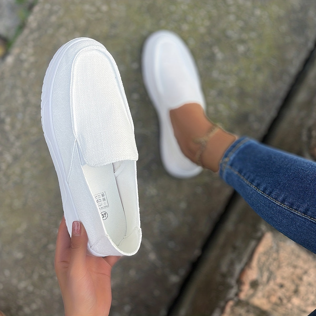 Women's Solid Flat Shoes Slip On Low Round Toe Non slip Lightweight Soft Shoes