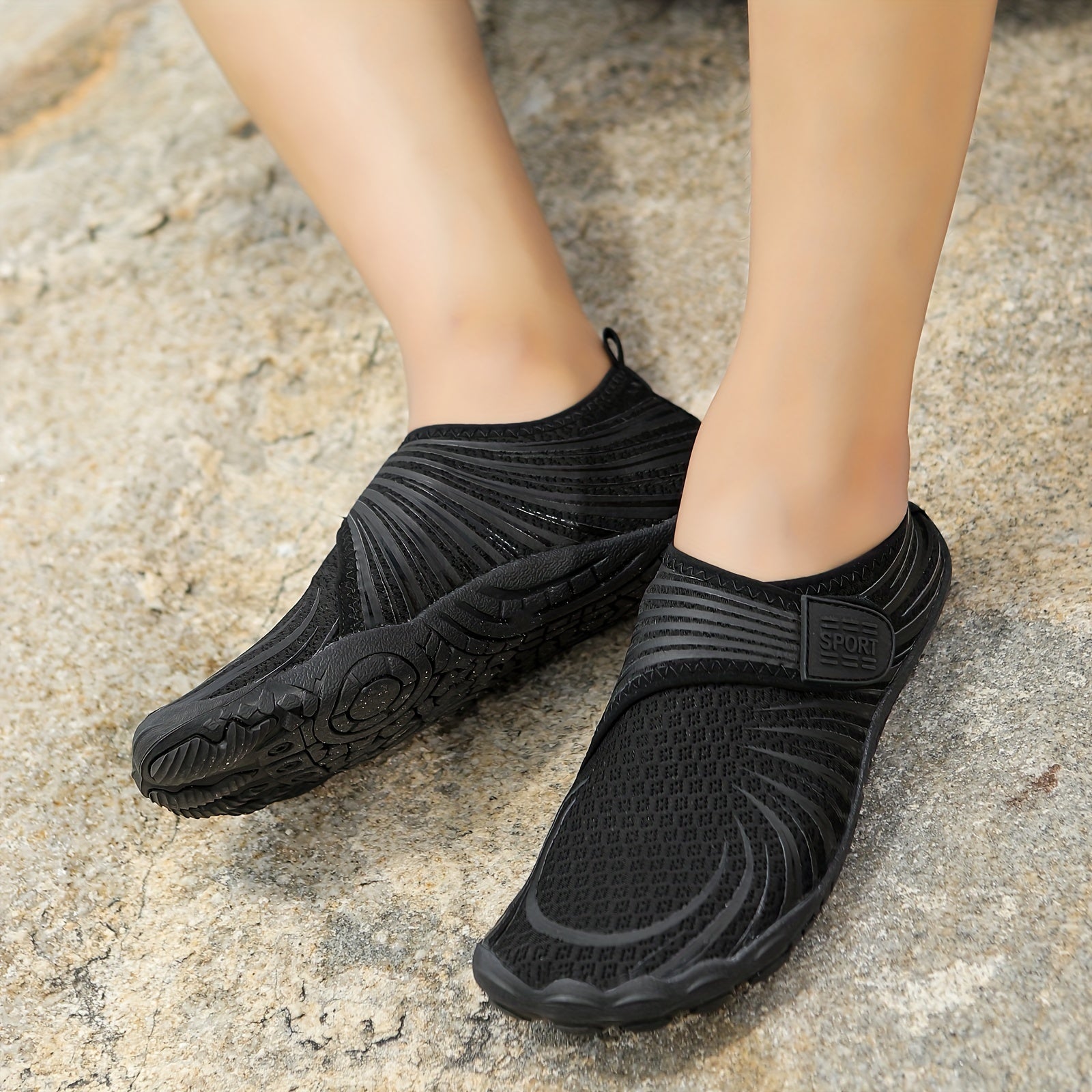 Comfortable Outdoor Slip-On Shoes for Beach Surfing