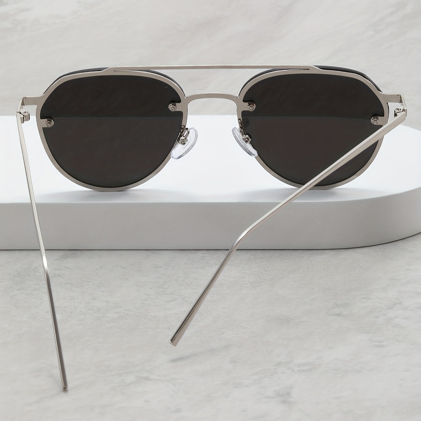 Men's Rimless Sunglasses for Street Photography
