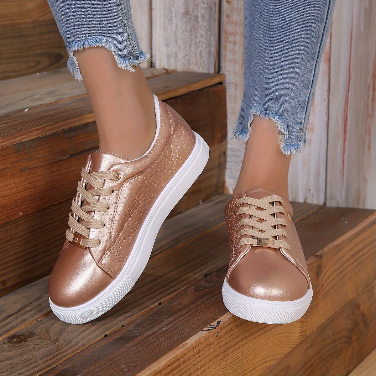 Flower Pattern Skate Shoes Metal Decor Lace Up Flat Shoes Low Top Casual Sneaker