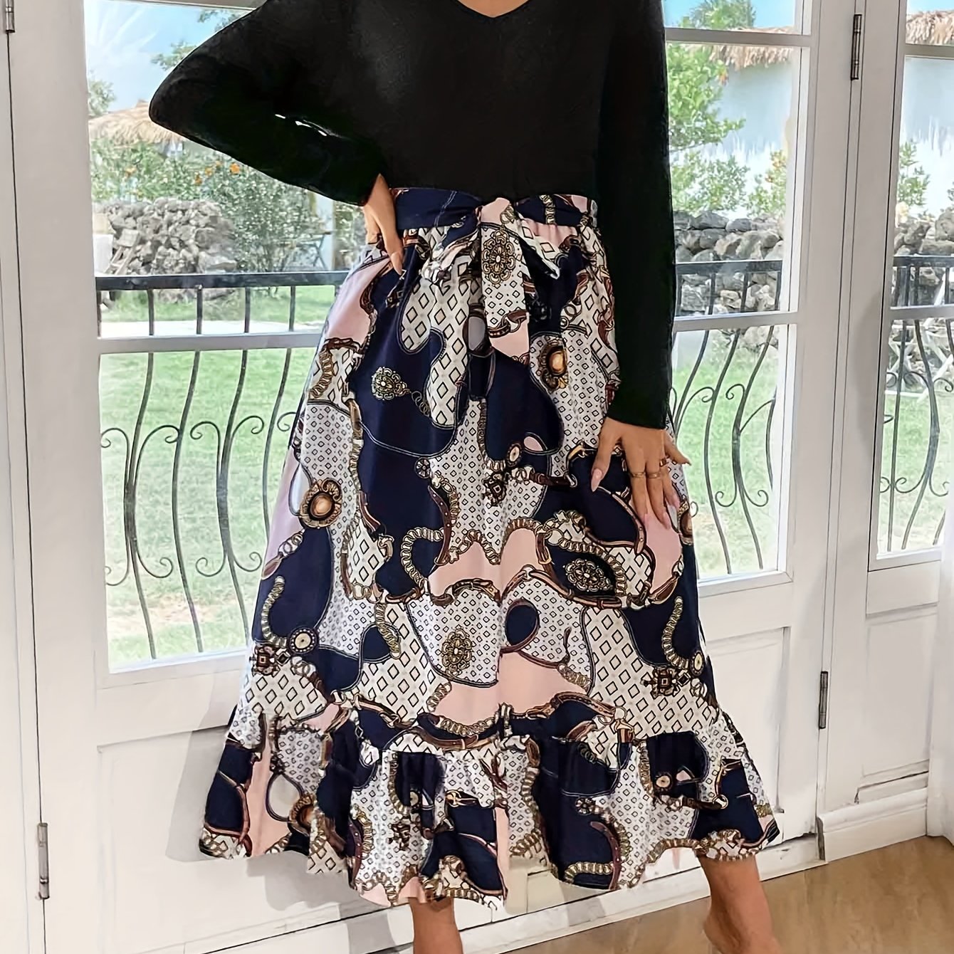 Colorblock Geometri & Chain Print Long Sleeve V Neck Dress