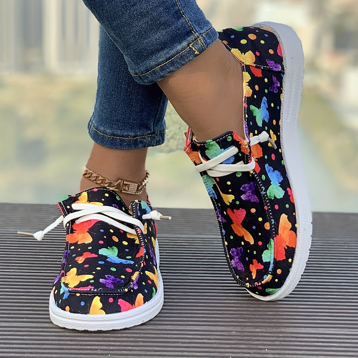 Women's Colorful Butterfly Skateboard Shoes Lace-up Flat Comfortable Sneakers