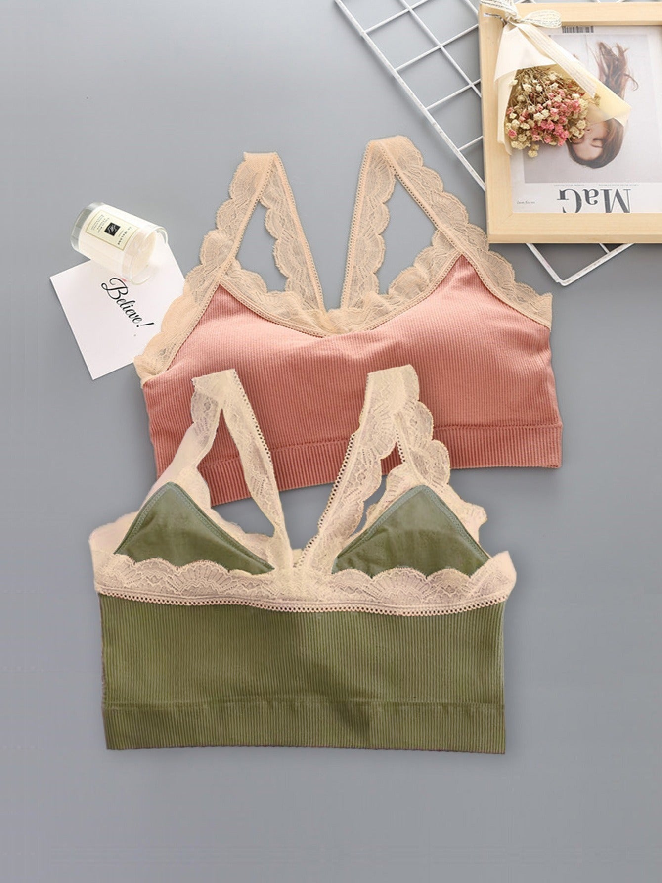 Lace Band Sports Bra Solid Color