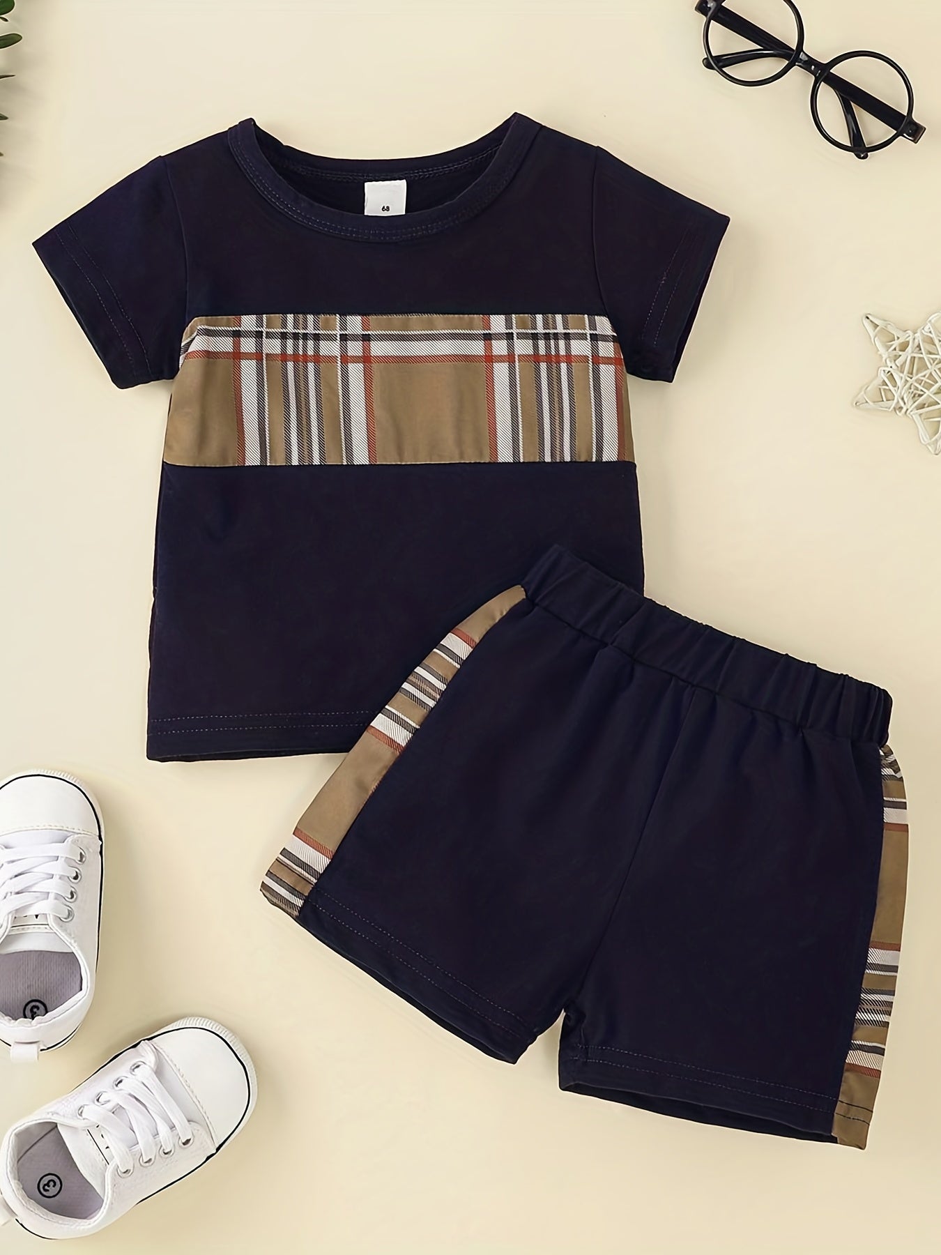 2pcs Baby Boys Plaid T shirt & Shorts Set