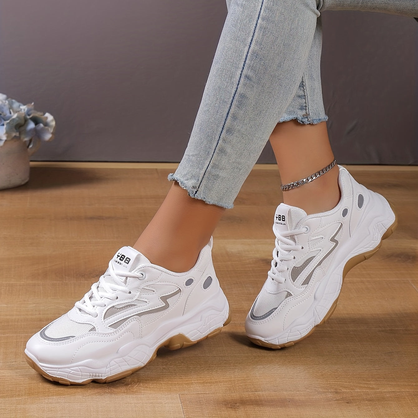 Women's Mesh Platform Sneakers Lace Up Outdoor Shoes Comfortable Low Top