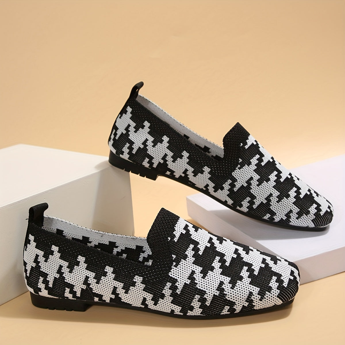 Women's Breathable Mesh Sneakers Square Toe Flat Shoes Lightweight Walking Shoes