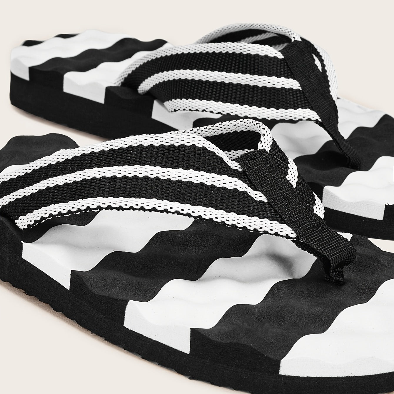 Men's Striped Flip Flops Arch Support Summer Comfortable Non Slip Thong Sandals