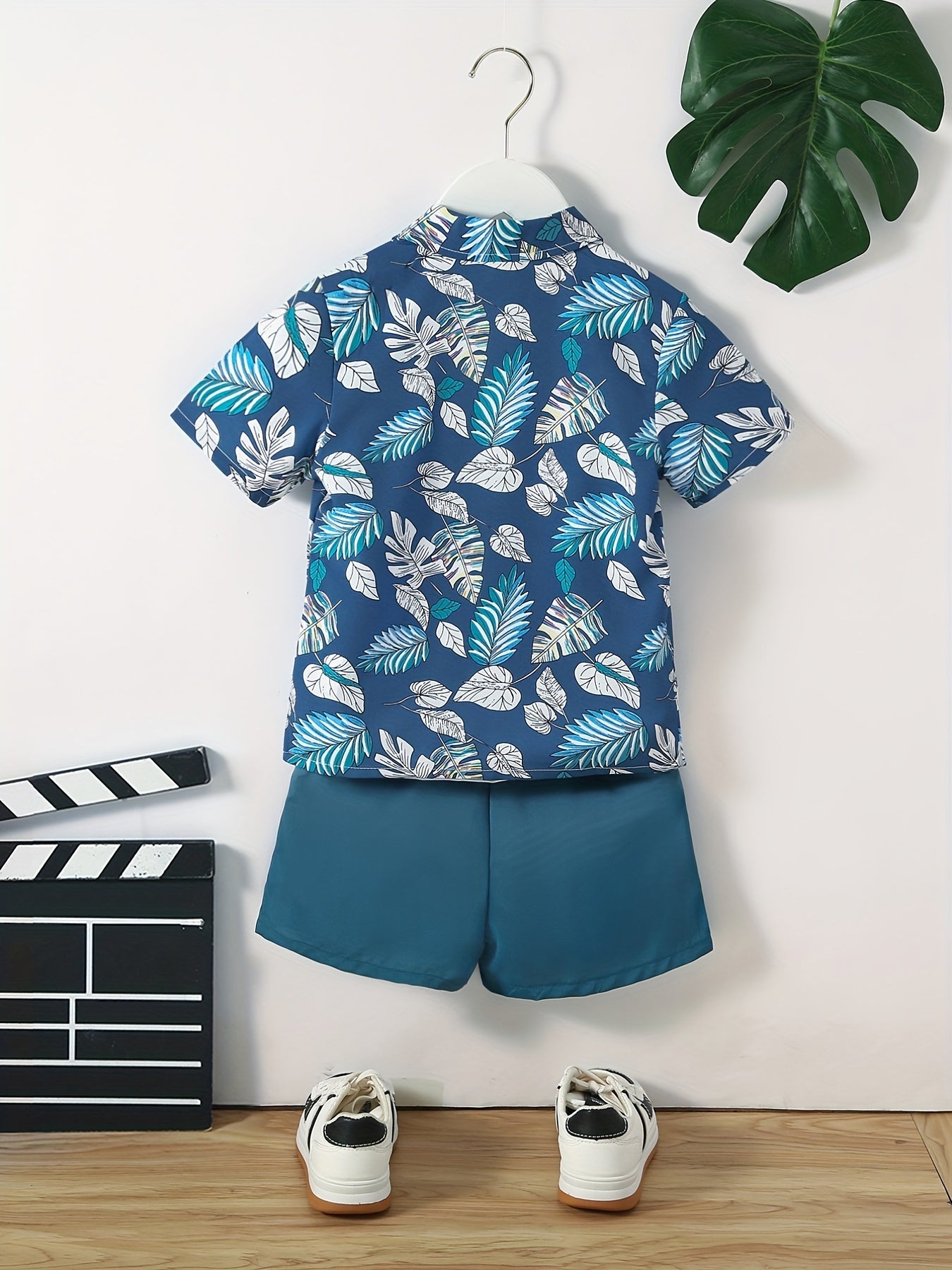 2pcs Toddler Boys Tropical Leaves Shirt & Shorts Set