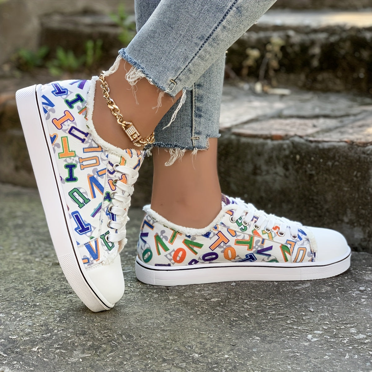 Women's Letter Graphic Canvas Sneakers Low Top Casual Shoes