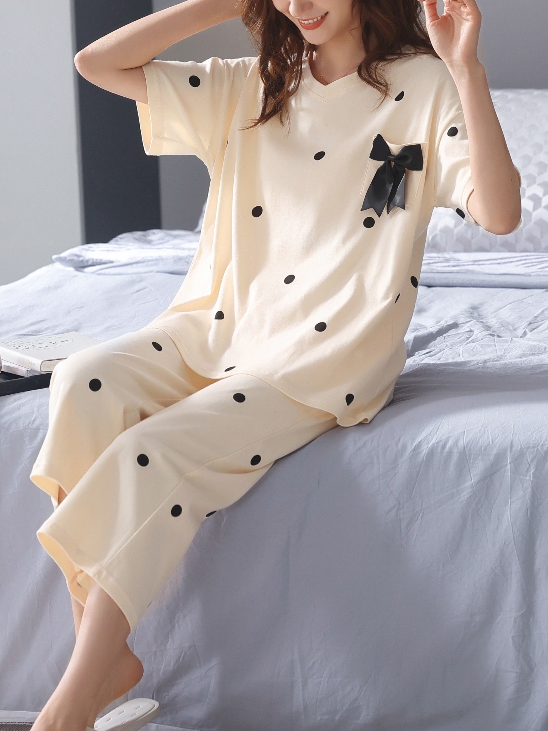 Polka Dot Pajamas Set Soft Bow Short Sleeve Crew Neck Top & Cropped Pants
