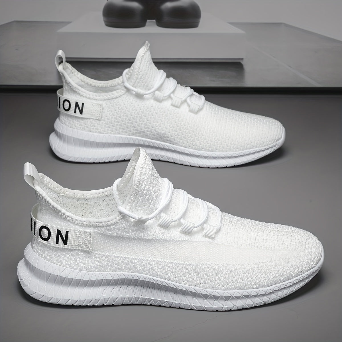 Men's Lightweight Breathable Sneakers for Running