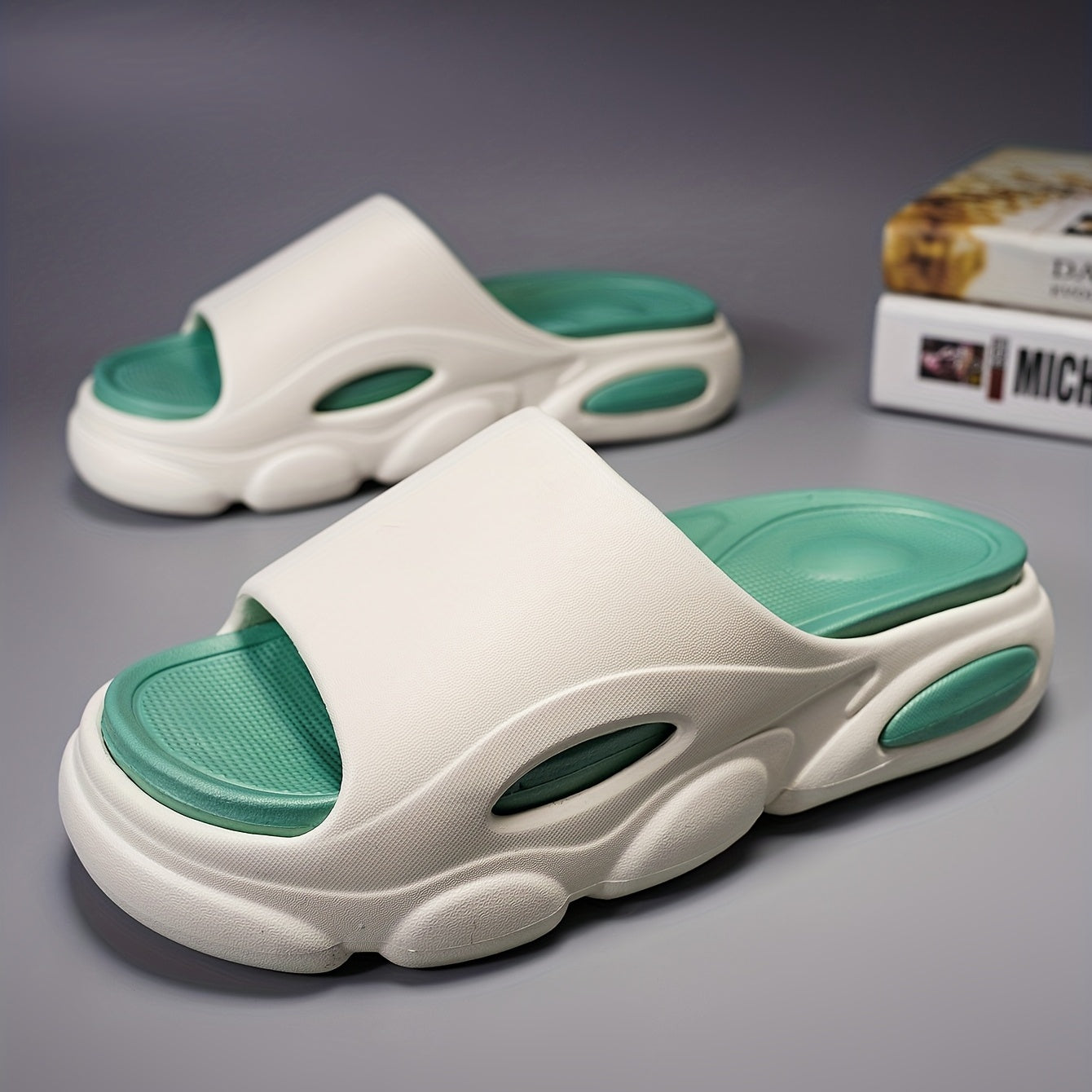 Men's Cloud Slides Pillow Slippers Lightweight Open toe Shoes For Indoor Outdoor