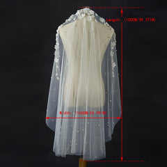 3D Floral Bridal Veil Headpiece with Delicate Flowers