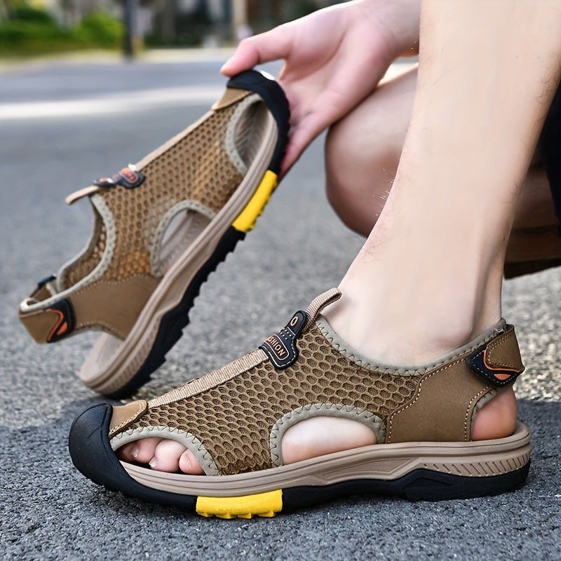 Men's Closed Toe Anti Collision Sandals Wear resistant Non Slip Beach Shoes