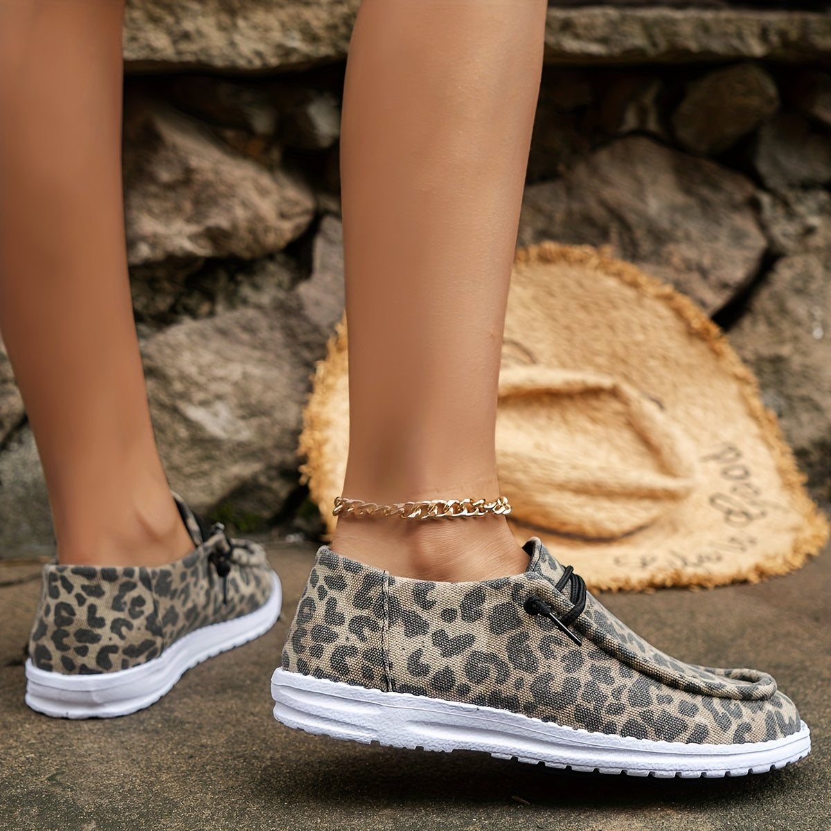 Leopard Print Canvas Lace Up Flat Shoes Lightweight Round Toe