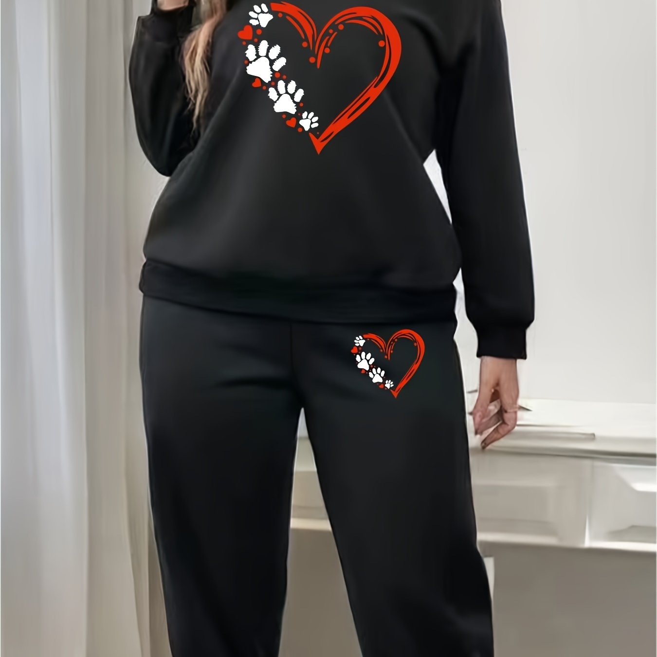 Women's Plus Heart & Paw Print Liner Fleece Sweatshirt & Jogger Set