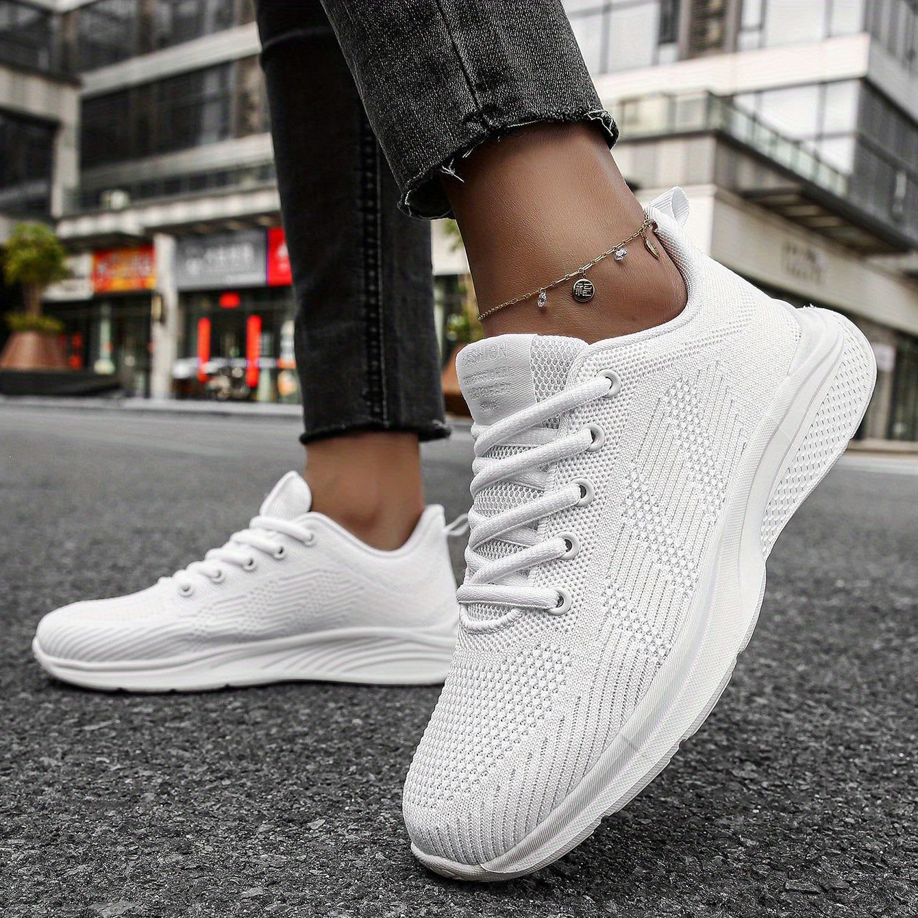 Women's Mesh Sneakers Low Top Lace Up Shoes