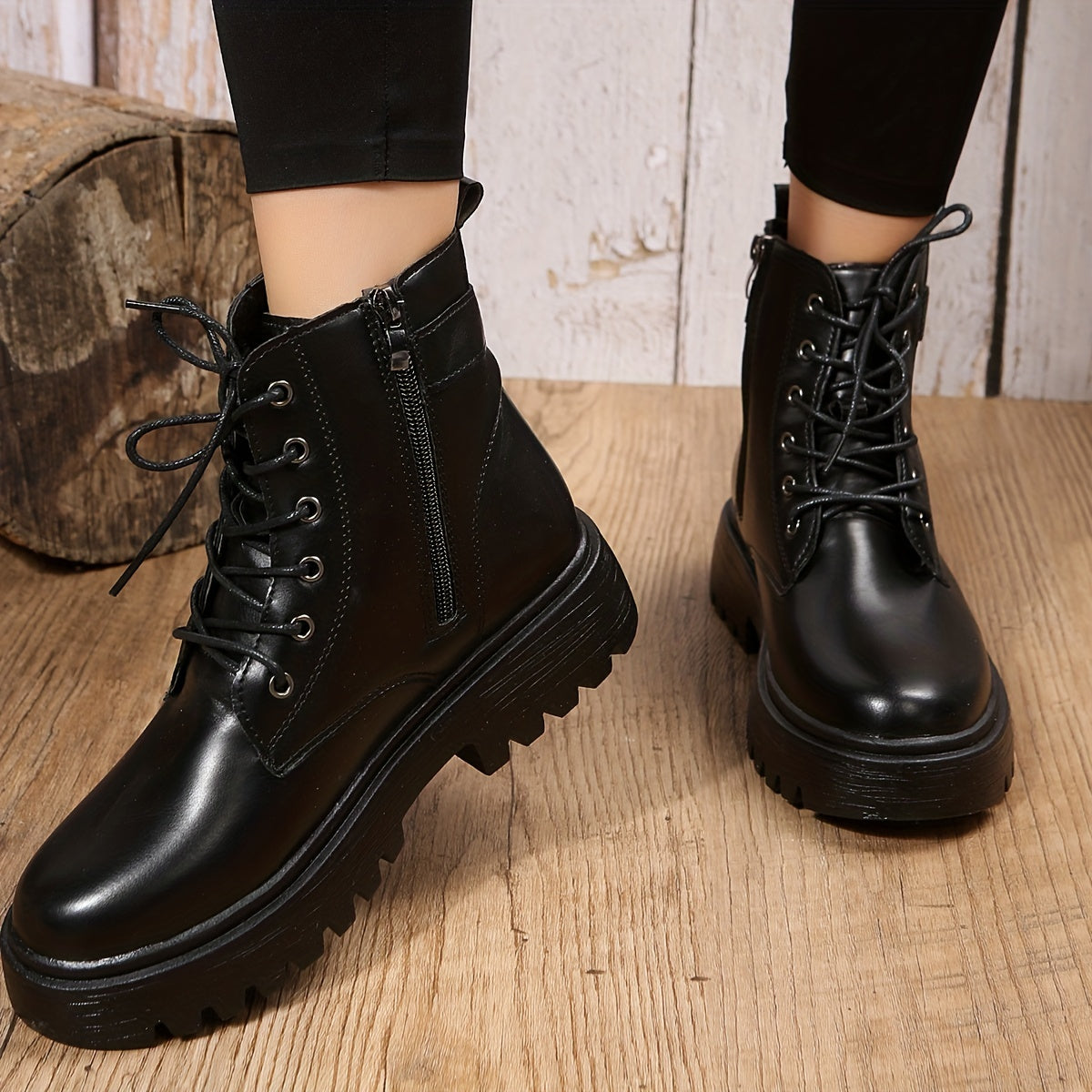 Women's Lace-Up Combat Boots Round Toe Side Zip Outdoor Short Boots
