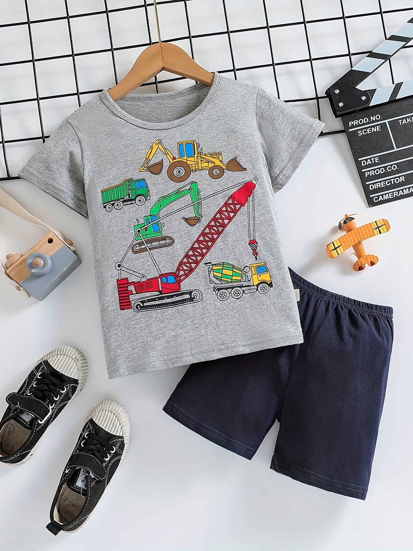 Boys Cartoon Construction Truck Casual Outfit T shirt & Shorts Summer Set