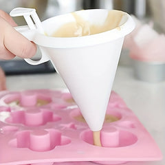 Cream Funnel Measuring Cup Cake Chocolate Separator Hand held Batter Funnel