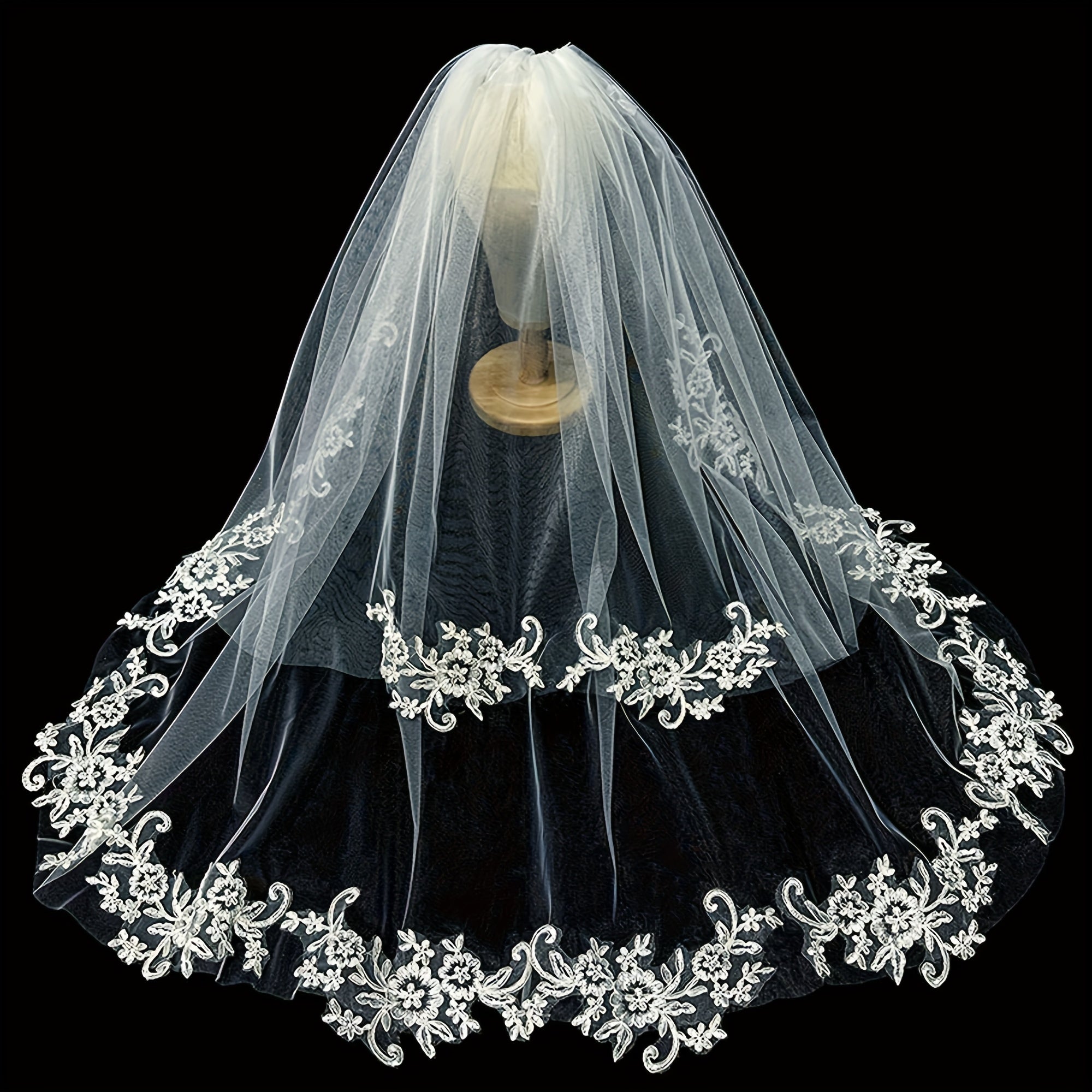 Women's Double Layered Lace Bridal Veil Floral Edge for Weddings